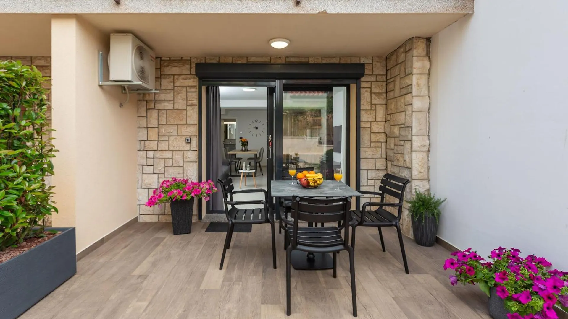 Moderne Ferienwohnung Olive Premium In Poreč